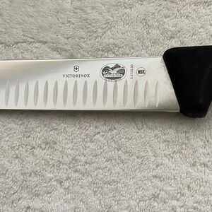 Victorinox Swiss Made 12” Fibrox Pro Slicing Knife
